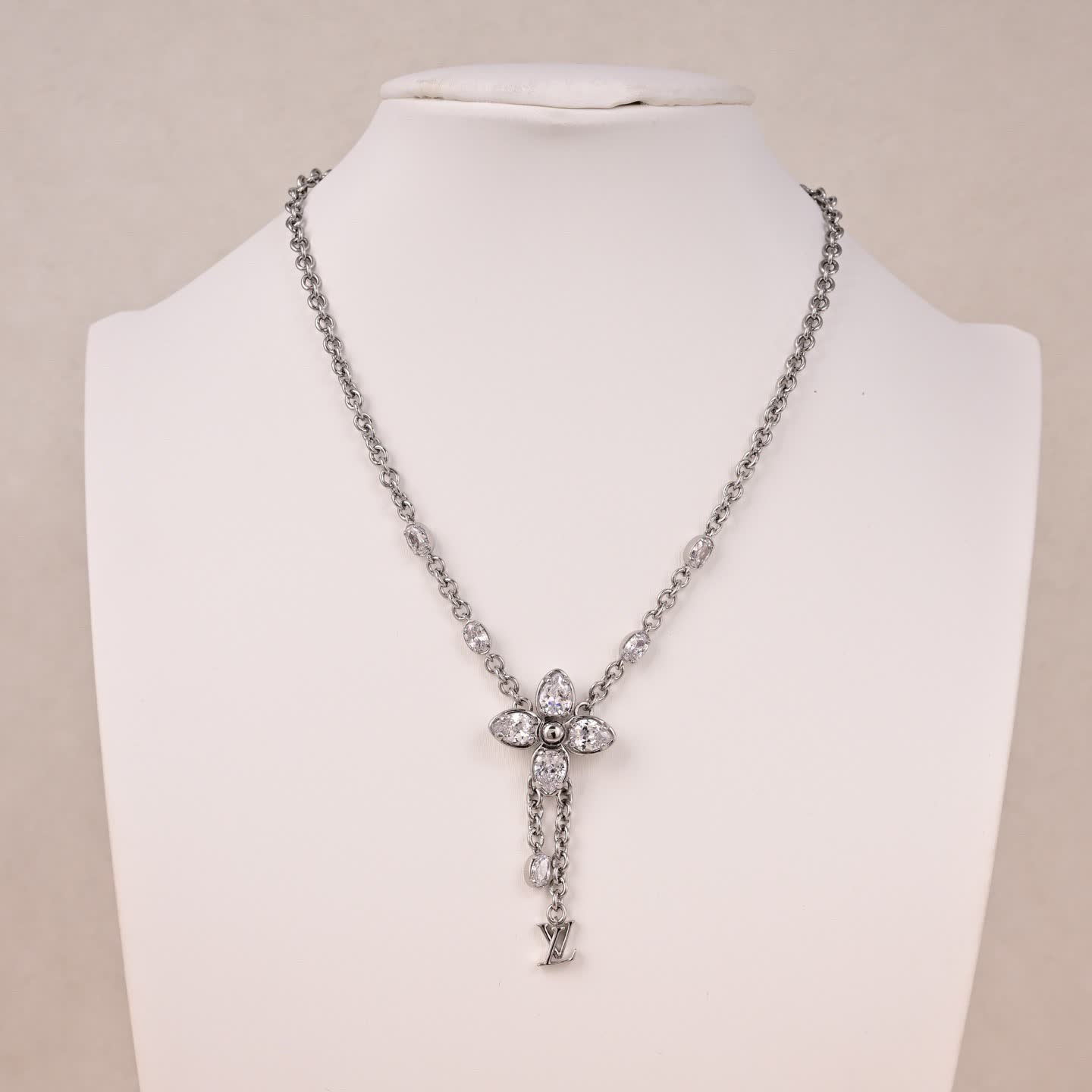 Louis Vuitton Silver Flower Necklace with Diamonds